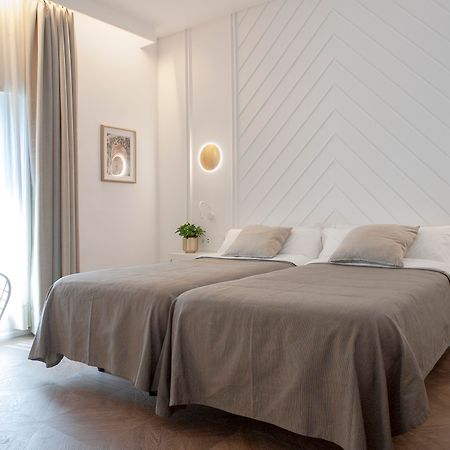 Gaudi Hotel Барселона Екстериор снимка
