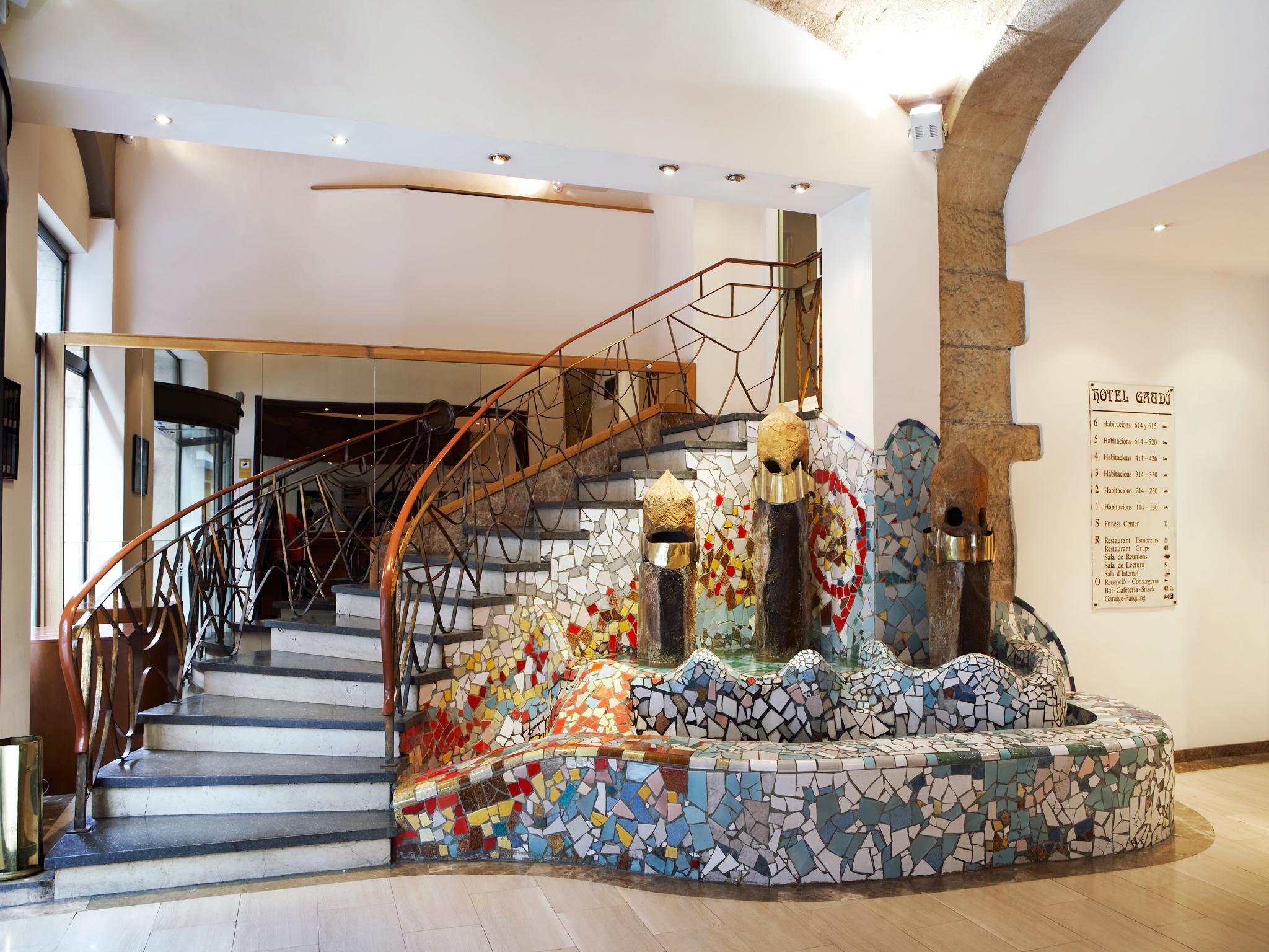 Gaudi Hotel Барселона Екстериор снимка