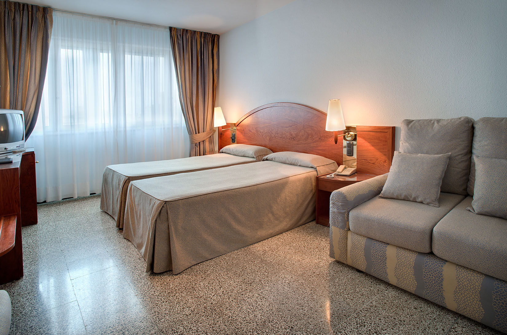 Gaudi Hotel Барселона Екстериор снимка
